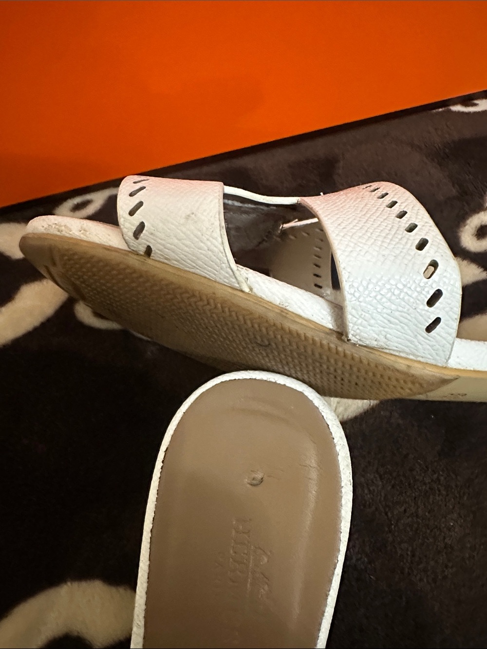 🌺🌺Hermes White Leather Cutout Mules - Picture 6 of 11